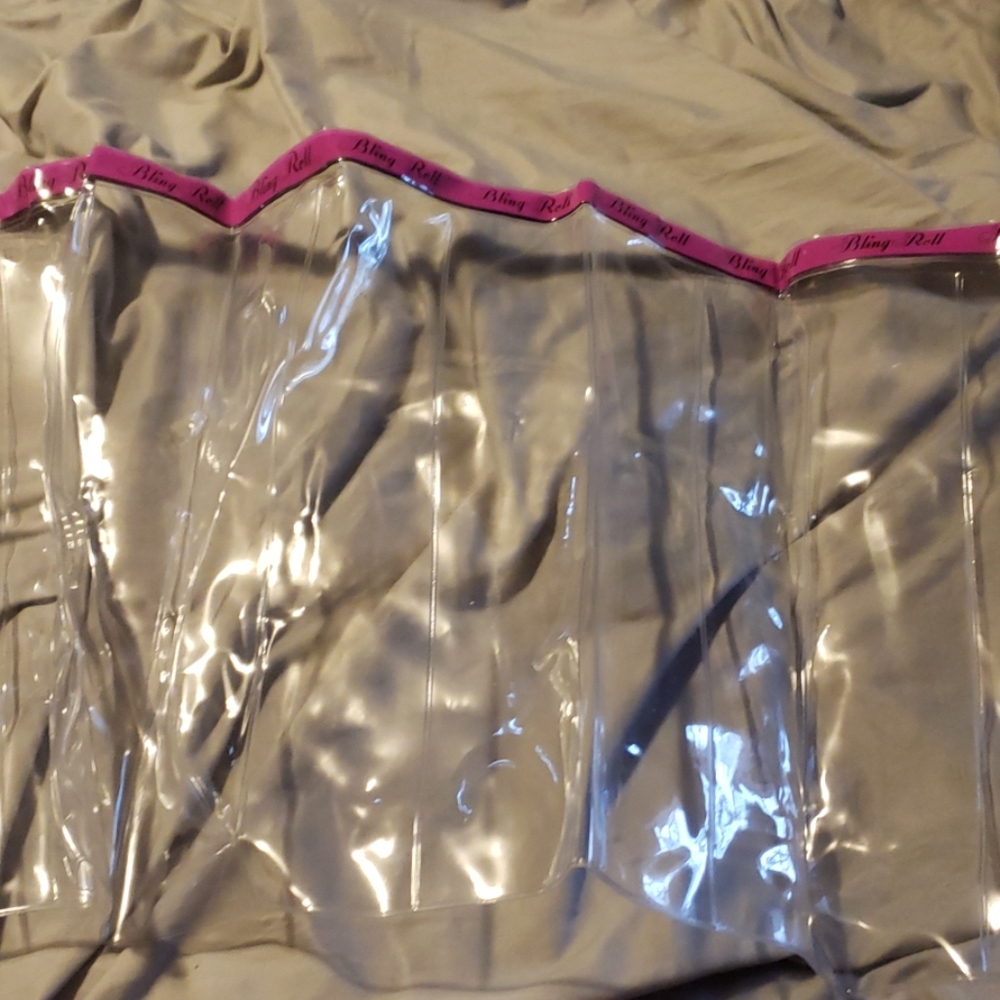 Long necklace holder: Bling Roll
